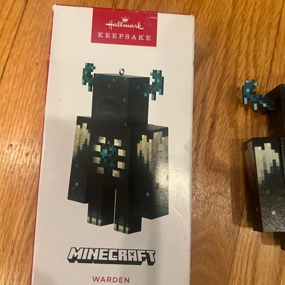 Hallmark Minecraft Warden Keepsake